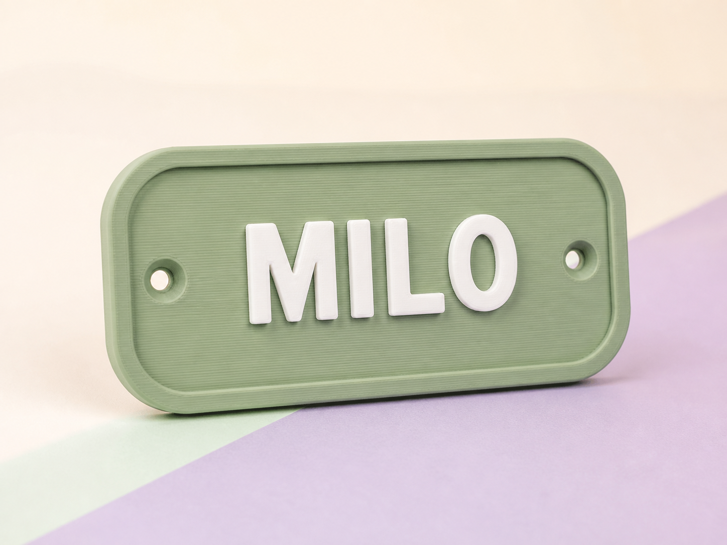 Finished 3D-printed example for the Nameplate / door sign template